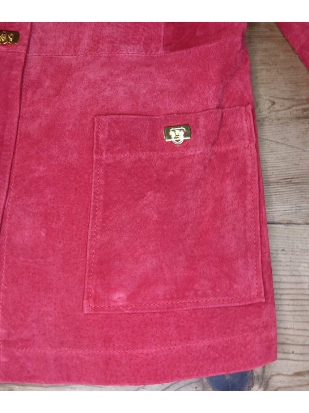 Vtg Linea Louis Dell'Olio Jacket Women S Red Suede Leather Goldtone Clasp Button - Picture 3 of 6